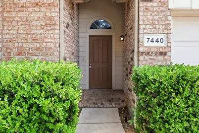 7440 Alverstone Drive, Fort Worth, TX 76120 - Photo 4