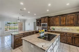 13507 Friendship Rd, Pilot Point, TX 76258 - Photo 12