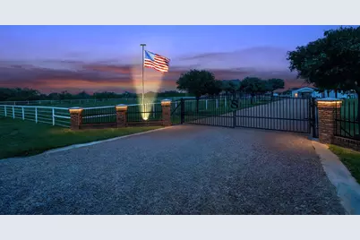 13507 Friendship Road, Pilot Point, TX 76258 - Photo 38