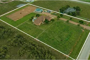 13507 Friendship Rd, Pilot Point, TX 76258 - Photo 2