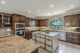13507 Friendship Rd, Pilot Point, TX 76258 - Photo 12