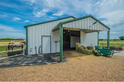 13507 Friendship Road, Pilot Point, TX 76258 - Photo 34