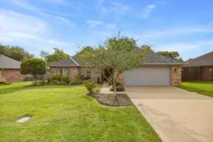 105 Stonebriar Dr, Sulphur Springs, TX 75482 - Photo 2