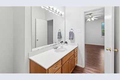 10517 Fossil Hill Drive, Fort Worth, TX 76131 - Photo 20