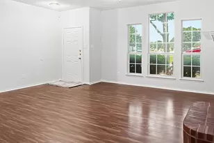10517 Fossil Hill Dr, Fort Worth, TX 76131 - Photo 8
