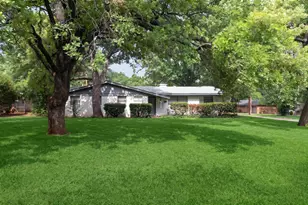 341 Arcadia St, Hurst, TX 76053 - Photo 6