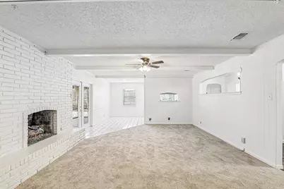 6313 Whitman Avenue, Fort Worth, TX 76133 - Photo 2