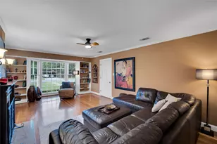 203 N Clay St, Ennis, TX 75119 - Photo 6