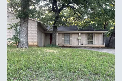 2021 Jacqueline Drive, Denton, TX 76205 - Photo 2