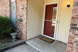2302 Mercedes Rd, Denton, TX 76205 - Photo 2