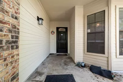 915 Freestone Drive, Arlington, TX 76017 - Photo 8