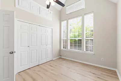 9813 Cliffside Drive, Irving, TX 75063 - Photo 18