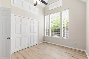 9813 Cliffside Dr, Irving, TX 75063 - Photo 18