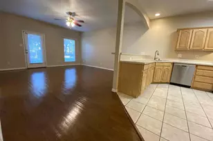 300 E Main St, Lancaster, TX 75146 - Photo 4