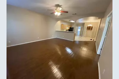 300 E Main Street, Lancaster, TX 75146 - Photo 8