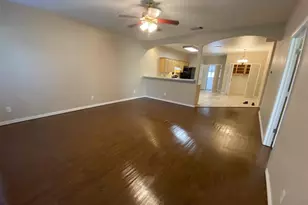 300 E Main St, Lancaster, TX 75146 - Photo 8
