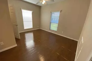 300 E Main St, Lancaster, TX 75146 - Photo 14
