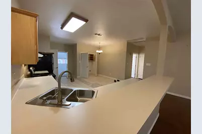 300 E Main Street, Lancaster, TX 75146 - Photo 12