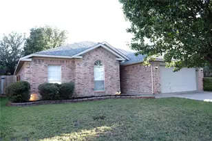 3721 Fleetwood Dr, Fort Worth, TX 76123 - Photo 2