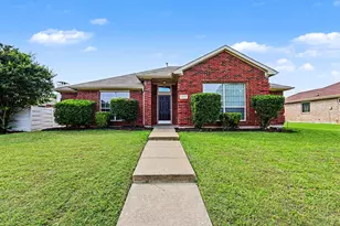 2521 Ash Creek, Mesquite, TX 75181 - Photo 2