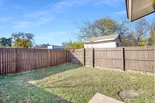 3301 Aurora St, Haltom City, TX 76117 - Photo 20