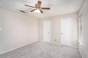 3301 Aurora St, Haltom City, TX 76117 - Photo 16