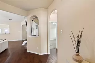 300 Delgany Trail, Fort Worth, TX 76052 - Photo 6