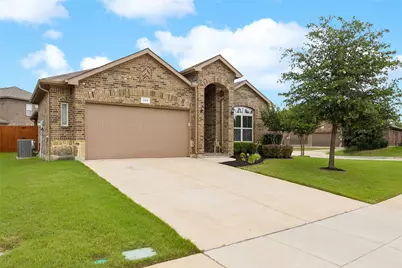300 Delgany Trail, Fort Worth, TX 76052 - Photo 2