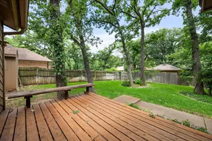 2801 Oak Trail Ct, Dalworthington Gardens, TX 76016 - Photo 30