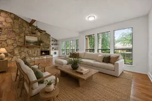 2801 Oak Trail Ct, Dalworthington Gardens, TX 76016 - Photo 6