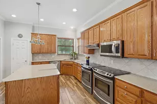 1013 Telford Trail, Crowley, TX 76036 - Photo 10