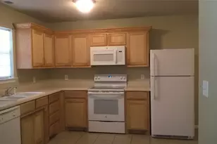 1305 Edison Ave, Bridgeport, TX 76426 - Photo 2