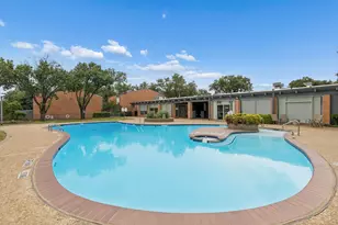 550 E Avenue J, Grand Prairie, TX 75050 - Photo 12