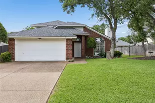6828 Moss Ln, North Richland Hills, TX 76182 - Photo 2
