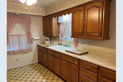 1731 Buena Vista Street, Mesquite, TX 75149 - Photo 8