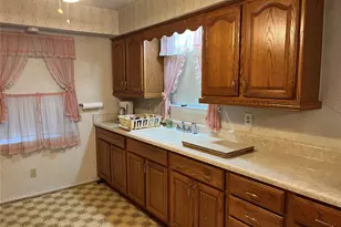 1731 Buena Vista St, Mesquite, TX 75149 - Photo 8