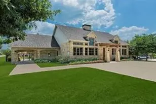 508 Fossil Creek Dr, Little Elm, TX 75068 - Photo 2