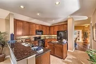 508 Fossil Creek Dr, Little Elm, TX 75068 - Photo 6