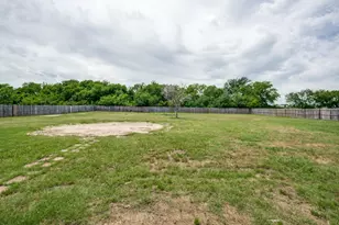 802 Fairmeadow Cir, Krugerville, TX 76227 - Photo 16