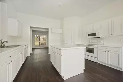 802 Fairmeadow Circle, Krugerville, TX 76227 - Photo 6