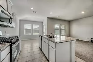 5901 Bull Crk Ln, Denton, TX 76226 - Photo 4