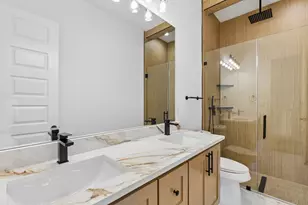 1239 N Tillery Ave, Dallas, TX 75211 - Photo 12