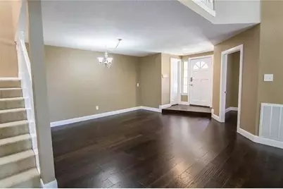 9401 Blue Jay Way, Irving, TX 75063 - Photo 6
