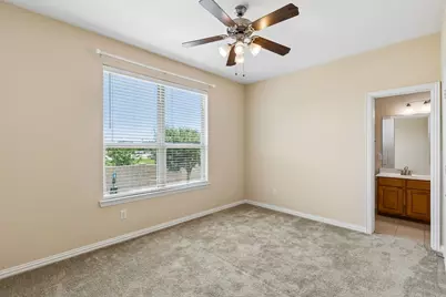 8624 Iron Horse Drive, Irving, TX 75063 - Photo 16