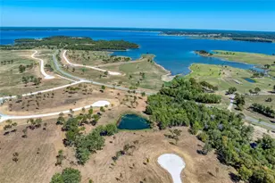 220 Lakeshore Ln, Windom, TX 75492 - Photo 1
