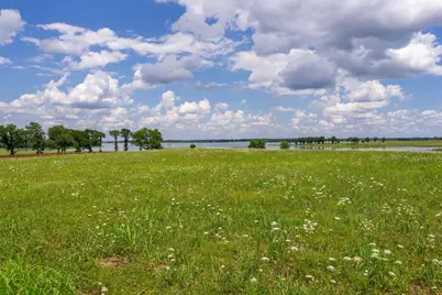 220 Lakeshore Lane, Windom, TX 75492 - Photo 8