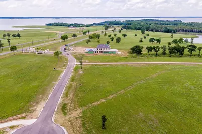 220 Lakeshore Lane, Windom, TX 75492 - Photo 6
