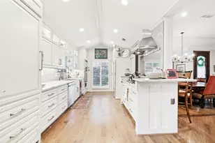 9159 Dunmore Dr, Dallas, TX 75231 - Photo 8