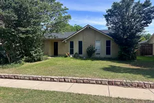 2103 Carlton Rd, Carrollton, TX 75007 - Photo 16