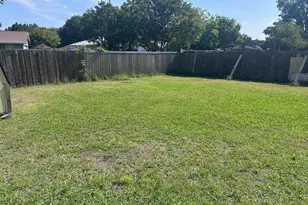 2103 Carlton Rd, Carrollton, TX 75007 - Photo 14